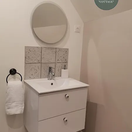 Les Bras De Morphee Apartment